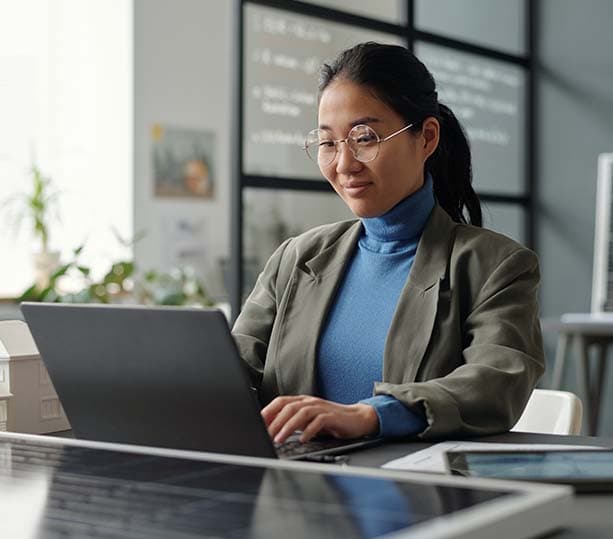 Make a simple global business payment with Xe